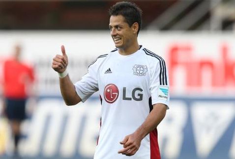 Chicharito es pretendido por Sevilla y Valencia